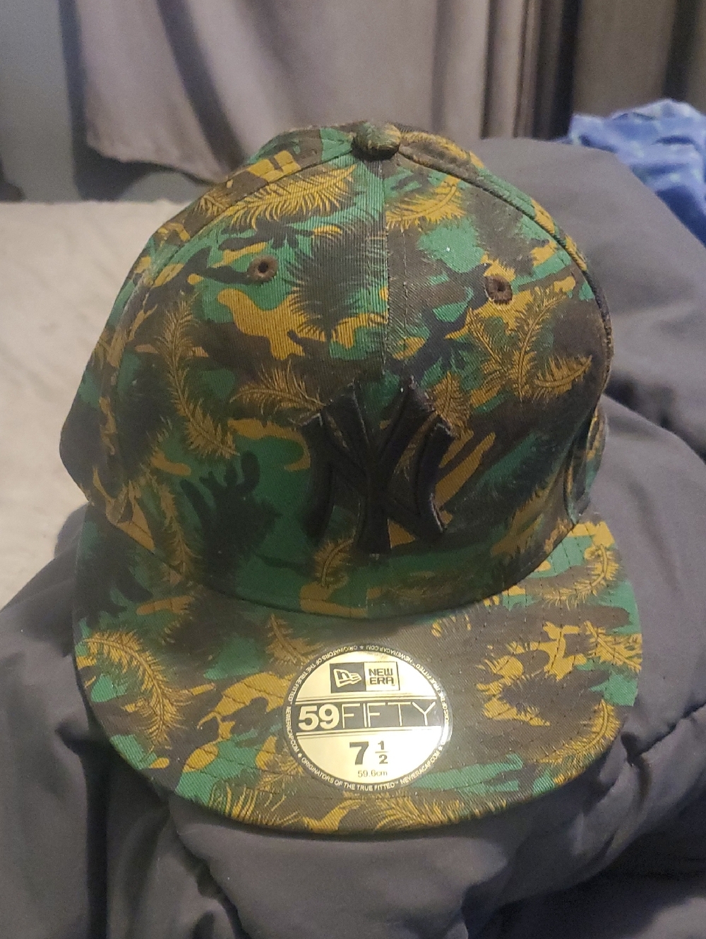 New Era Green & Gold Camo NY Yankees Fitted Cap...brand New..never Worn..⚾